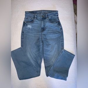 American eagle blue denim mom jeans